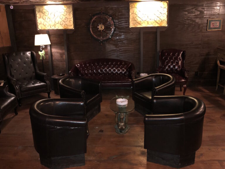 Cigar Lounge Detroit Michigan Walk In Humidor Cigars Pipes